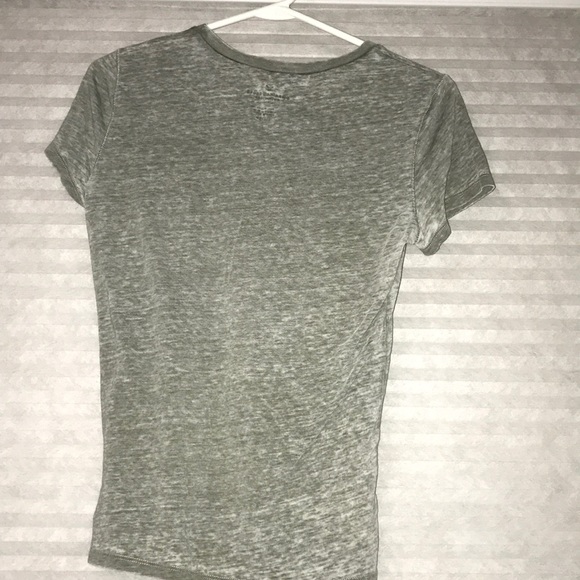 Women’s American Eagle Venice CA tee - Picture 3 of 3